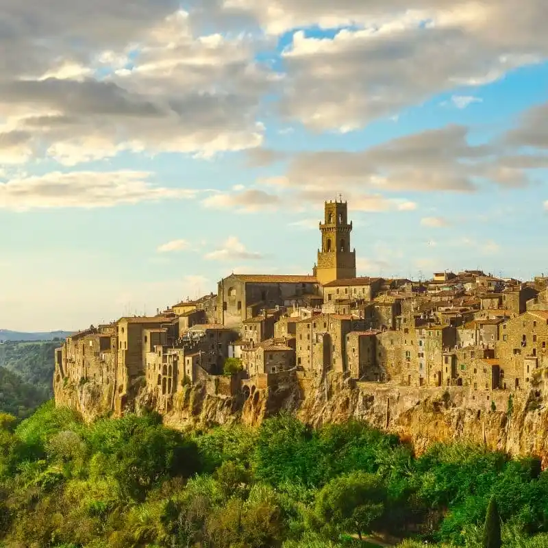 Trekking a Pitigliano